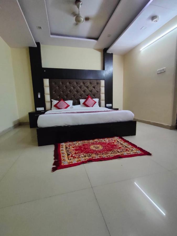 Hotel Star Palace - Near Karol Bagh Metro Делі Екстер'єр фото