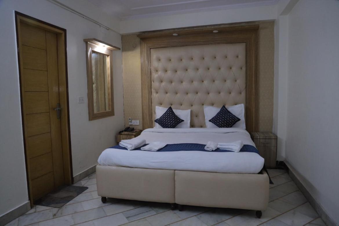 Hotel Star Palace - Near Karol Bagh Metro Делі Екстер'єр фото
