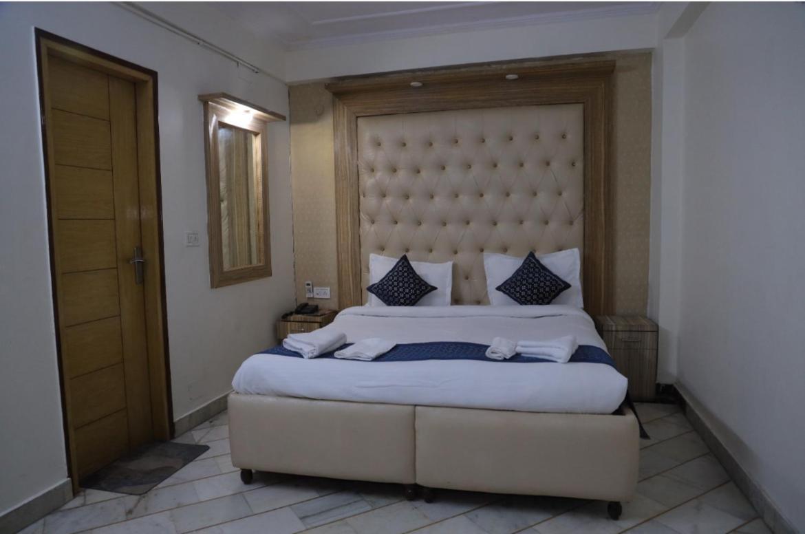 Hotel Star Palace - Near Karol Bagh Metro Делі Екстер'єр фото